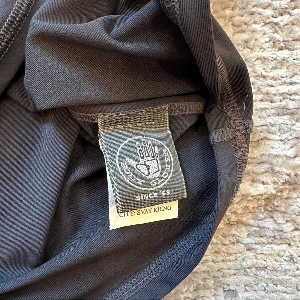 Body Glove Black Short Sleeve Rash Guard - Picture 5 of 10